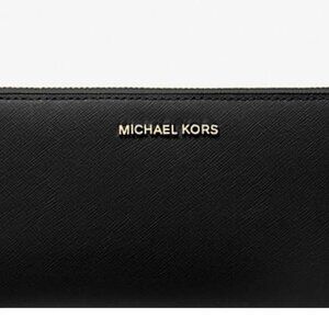 MICHAEL Michael Kors Jet Set Travel Black Saffiano Leather Continental Wallet